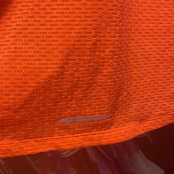 Ladies Orange UNDER ARMOUR running tank top T shirt exercise yoga fitness sz MD - Picture 8 of 9